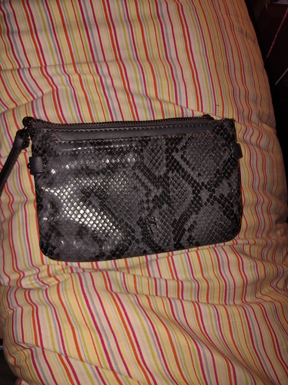 Simply Vera Vera Wang Black Snakeskin Wristlet Clutch